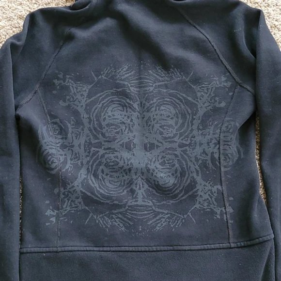 Lululemon Black Scuba Hoodie w/ white logo, printed on Back Size 6 - Picture 7 of 11